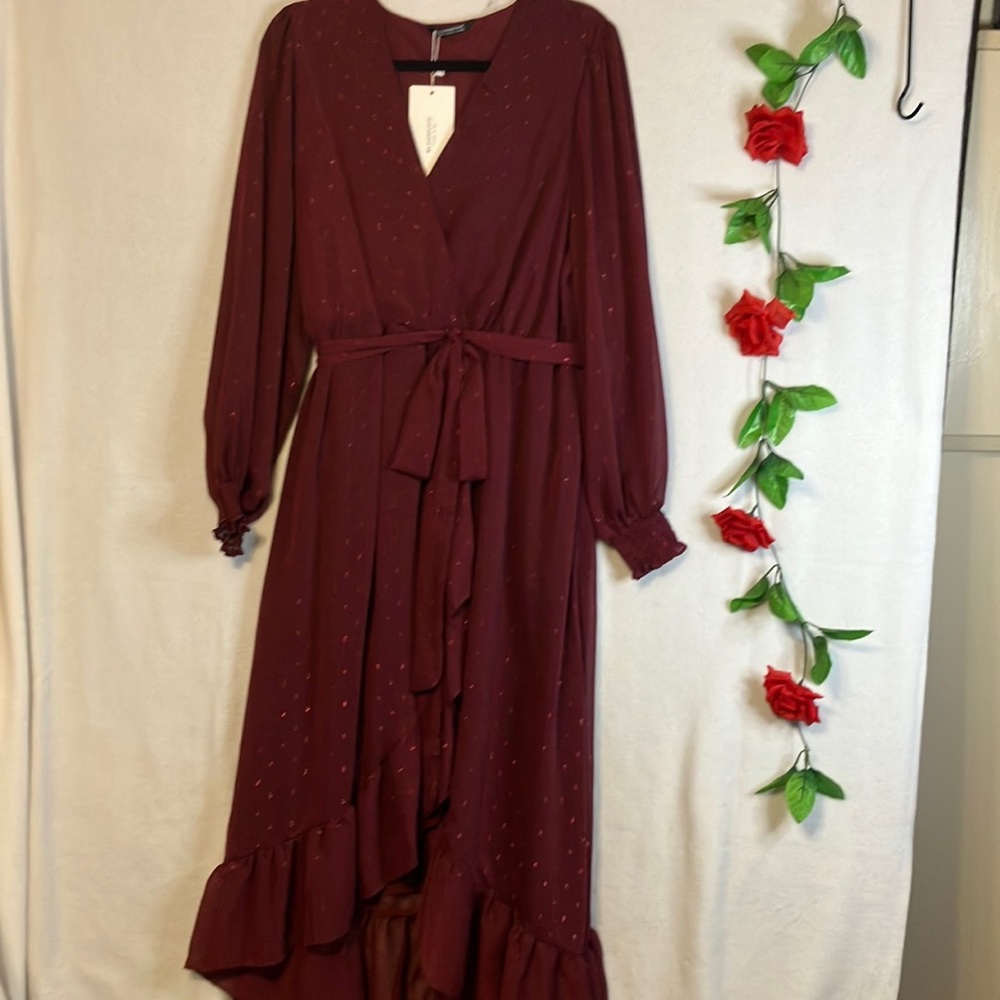 Bloomchic women’s maxi dress long sleeve plus size 18/20 New Tags Burgundy color